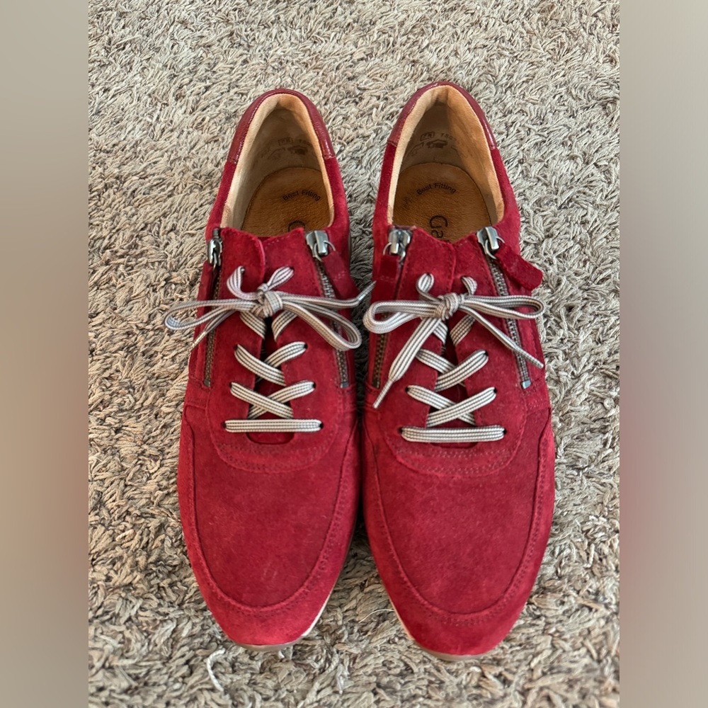 Gabor Red Suede Shoes with Zippers (Men’s 7.5, Women’s 9.5)